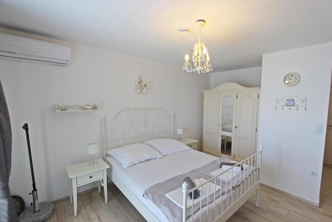 Villa Danica Murter Betina  Exteriér fotografie